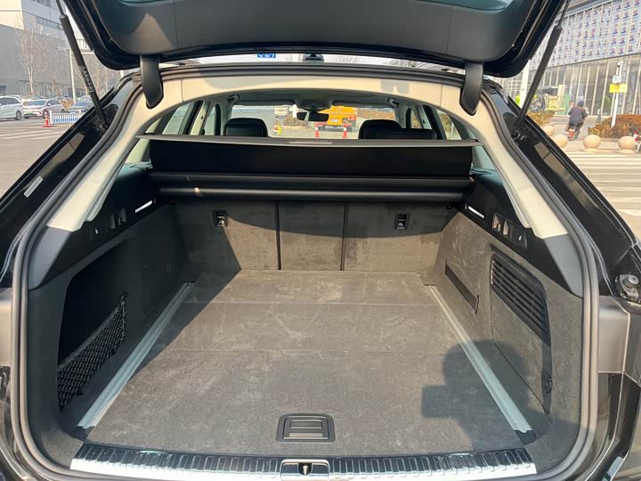 Фото 8 - Audi A6