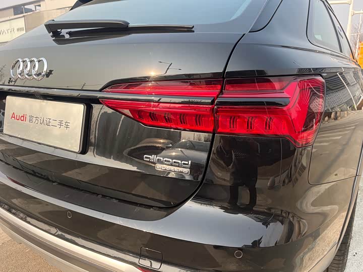 Фото 9 - Audi A6