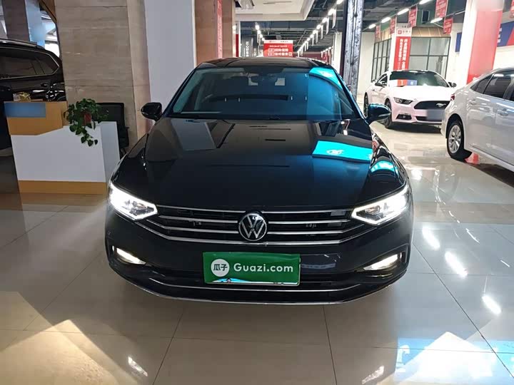 Фото 3 - Volkswagen Magotan