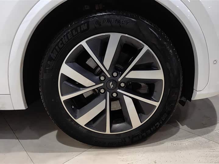 Фото 6 - LiXiang L7