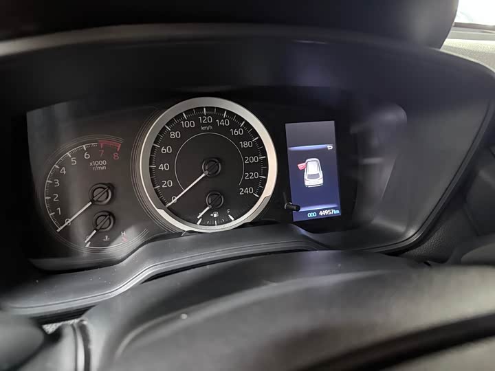 Фото 8 - Toyota Corolla Cross