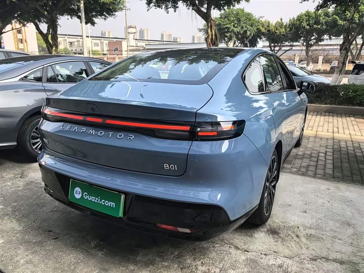 Фото 7 - Leapmotor B01