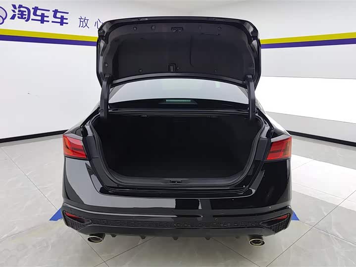 Фото 4 - Nissan Teana