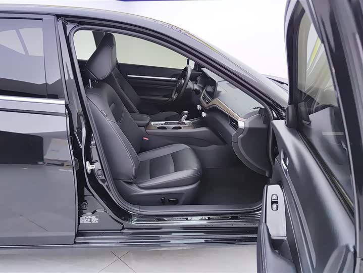 Фото 8 - Nissan Teana