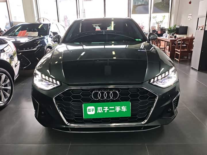 Фото 3 - Audi A4L