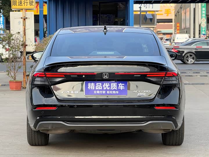 Фото 5 - Honda Accord