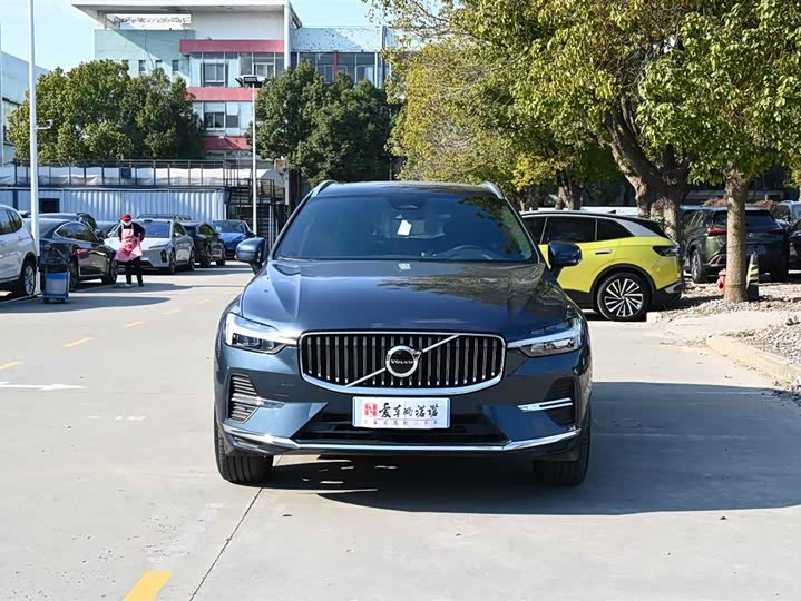 Фото 2 - Volvo XC60