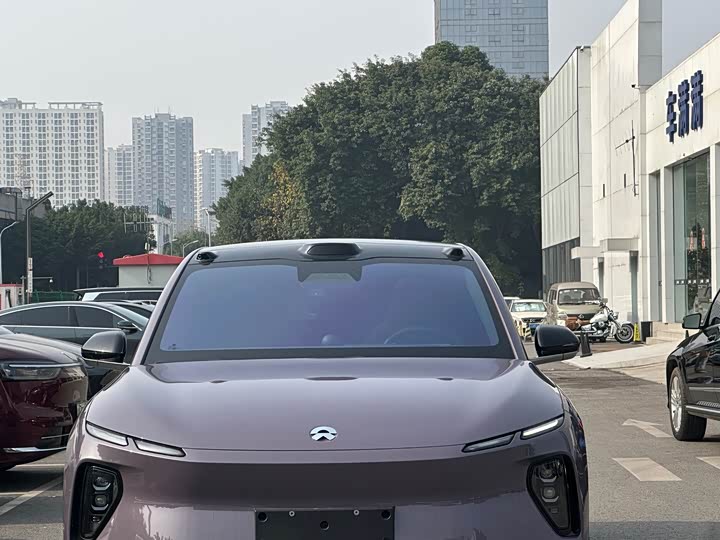 Фото 2 - Nio EC6