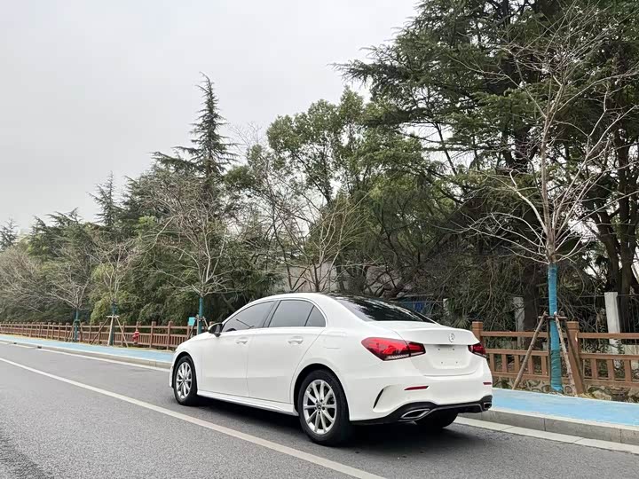 Фото 7 - Mercedes-Benz A-Class