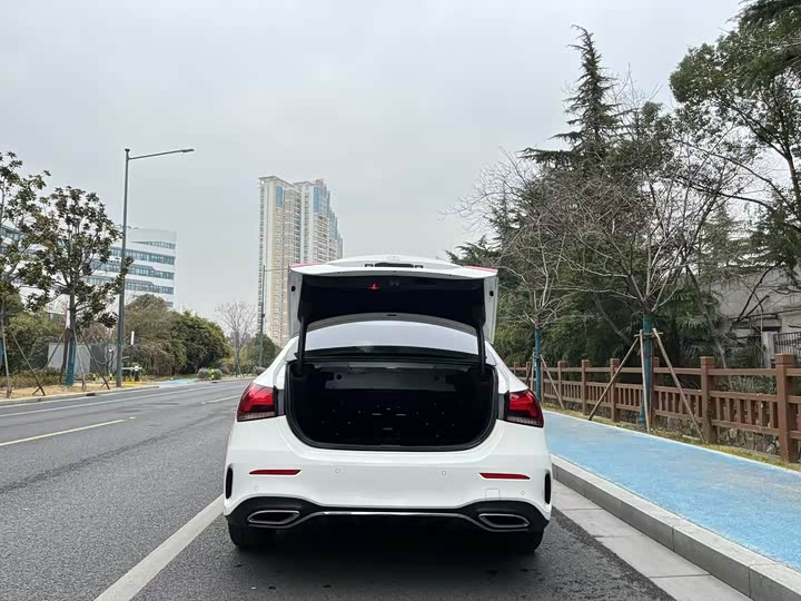 Фото 9 - Mercedes-Benz A-Class