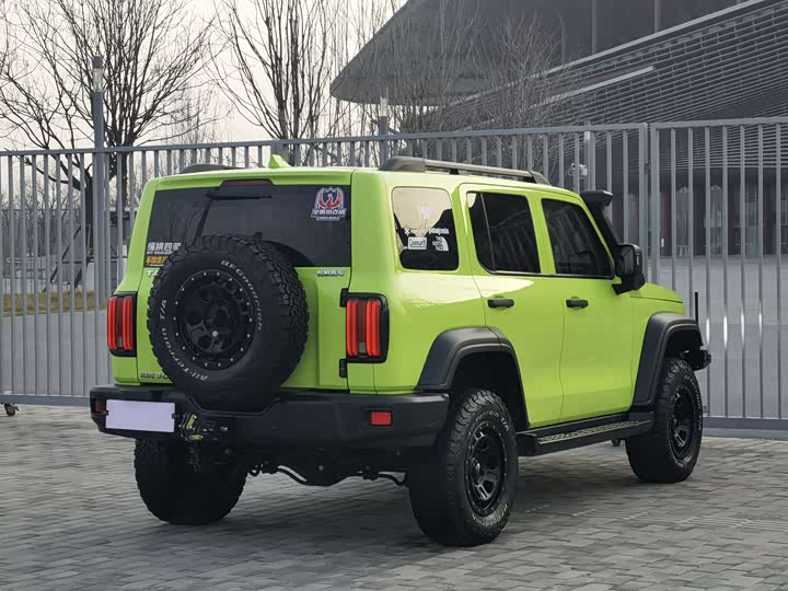 Фото 6 - Tank 300