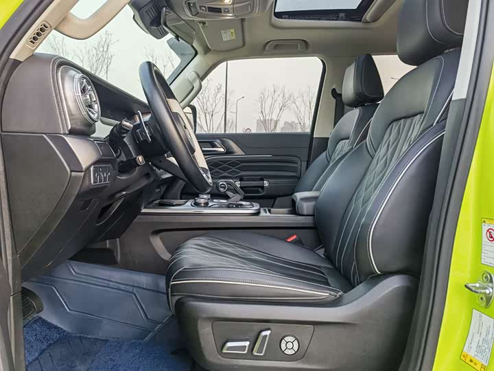 Фото 8 - Tank 300