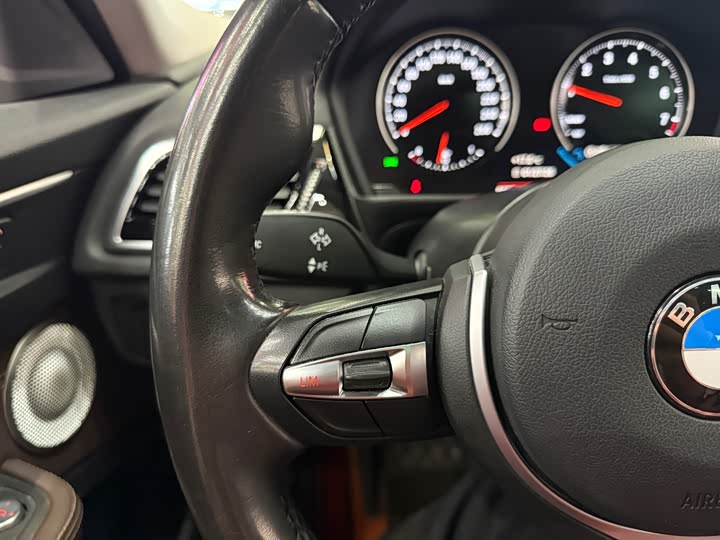 Фото 9 - BMW 1 Series