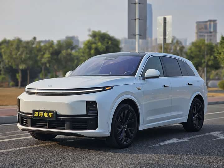 Фото 1 - LiXiang L7