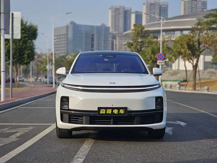 Фото 2 - LiXiang L7