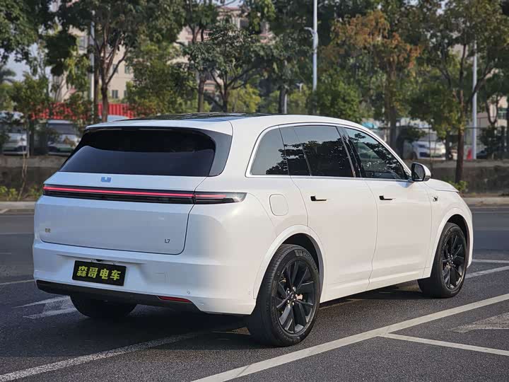 Фото 6 - LiXiang L7