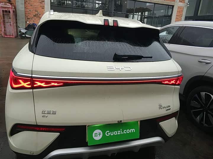 Фото 6 - BYD Yuan Plus