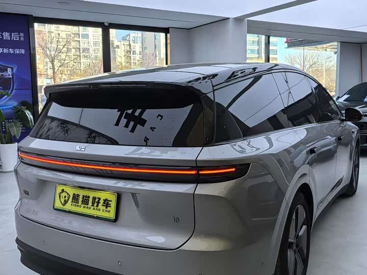 Фото 4 - LiXiang i8