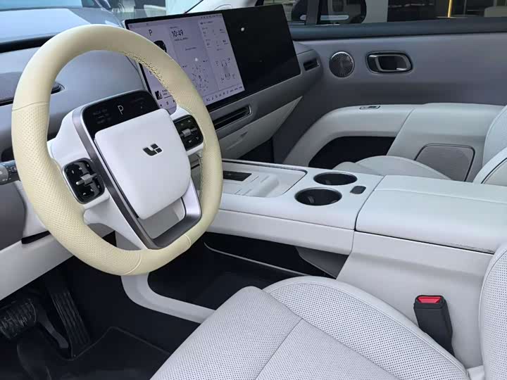 Фото 5 - LiXiang i8