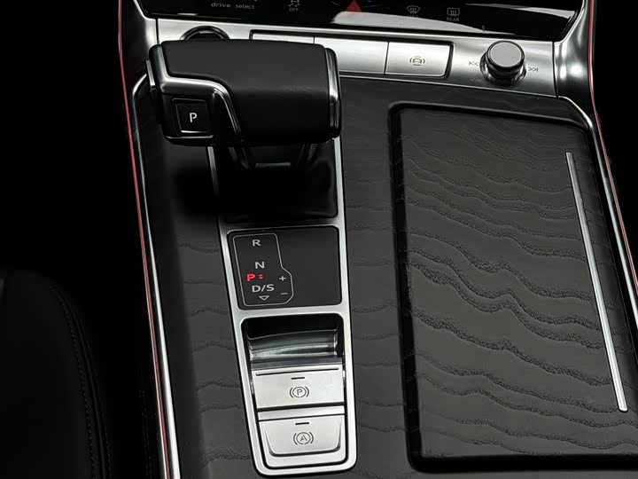 Фото 6 - Audi A6