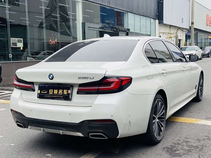 Фото 4 - BMW 5 Series