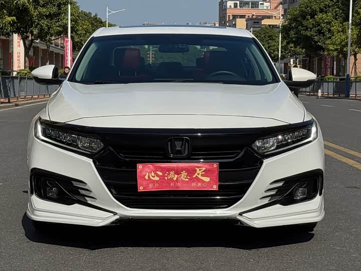 Фото 2 - Honda Accord