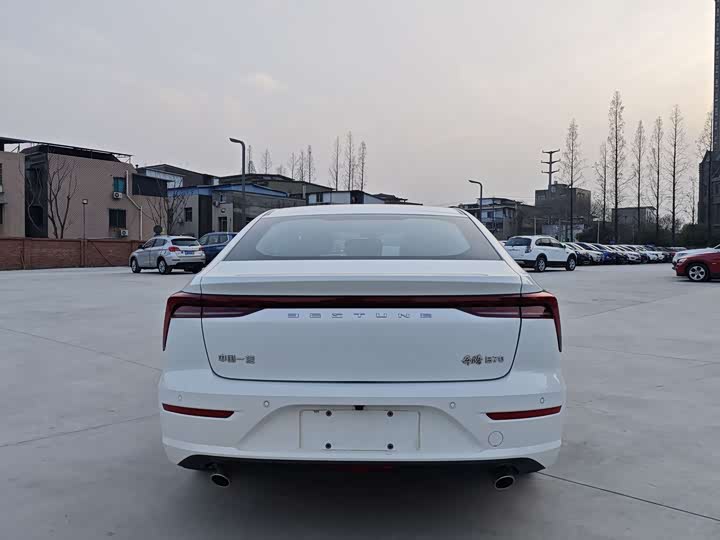 Фото 9 - Bestune B70