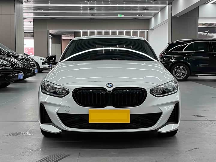 Фото 2 - BMW 1 Series