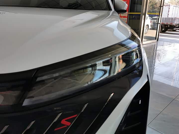 Фото 5 - Changan CS75 Plus