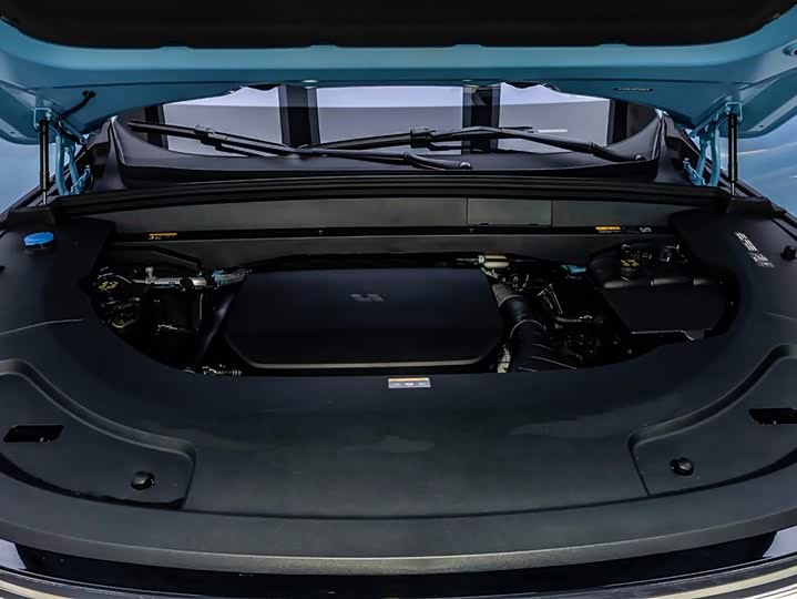 Фото 8 - LiXiang L7