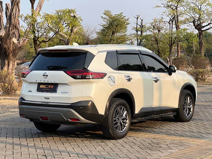 Фото 6 - Nissan X-Trail