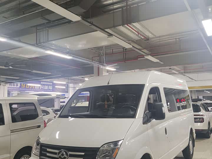 Фото 2 - Maxus V80