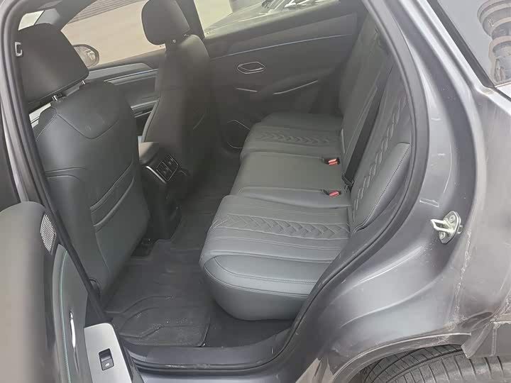 Фото 9 - BYD Song L DM-i Hybrid