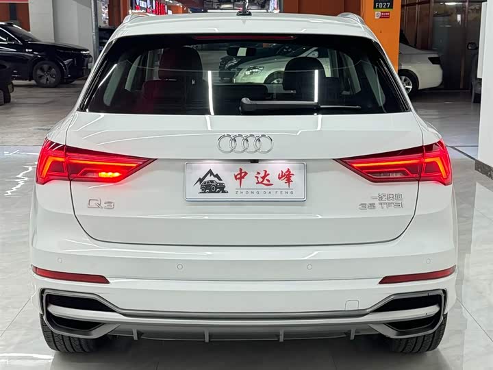 Фото 6 - Audi Q3