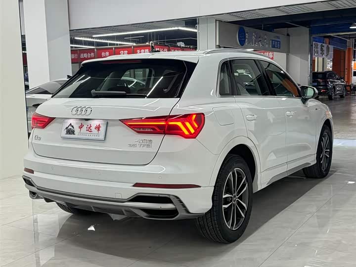 Фото 7 - Audi Q3