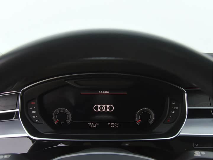 Фото 7 - Audi A8