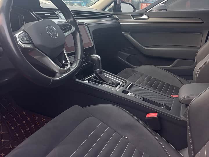 Фото 5 - Volkswagen Magotan