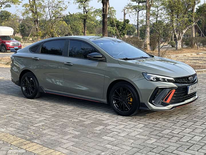 Фото 3 - Geely Binrui