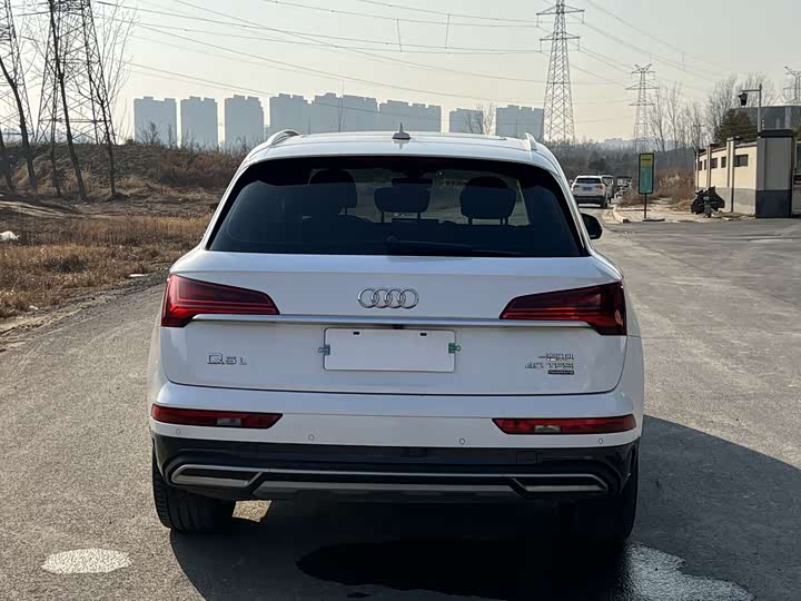 Фото 6 - Audi Q5L