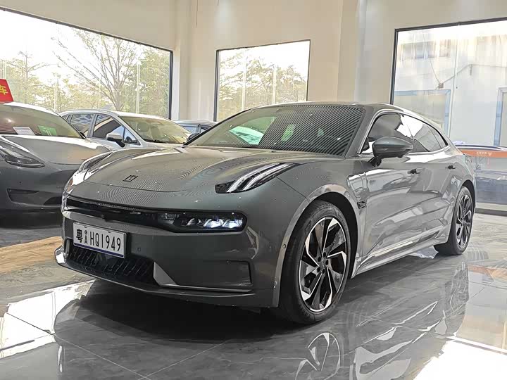 Фото 2 - Zeekr 001