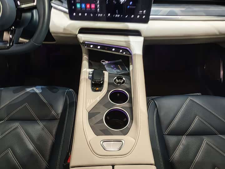 Фото 9 - Zeekr 001