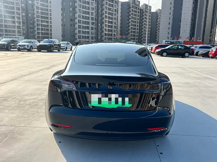 Фото 5 - Tesla Model 3
