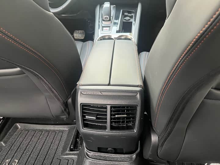 Фото 7 - Peugeot 508