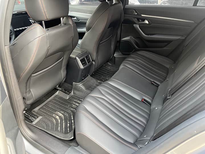 Фото 9 - Peugeot 508