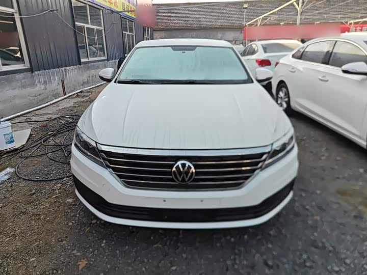 Фото 3 - Volkswagen Lavida