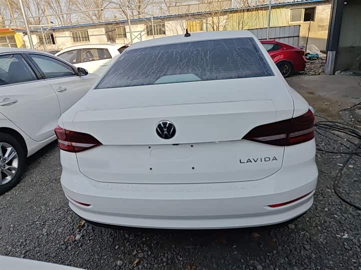 Фото 6 - Volkswagen Lavida