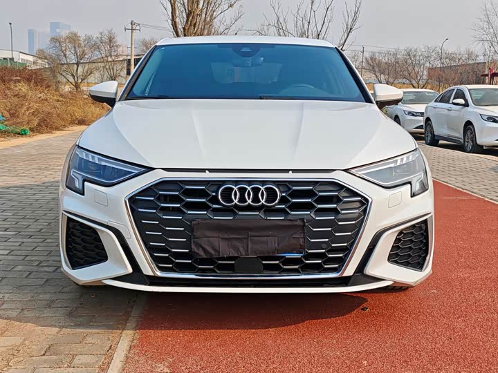 Фото 2 - Audi A3