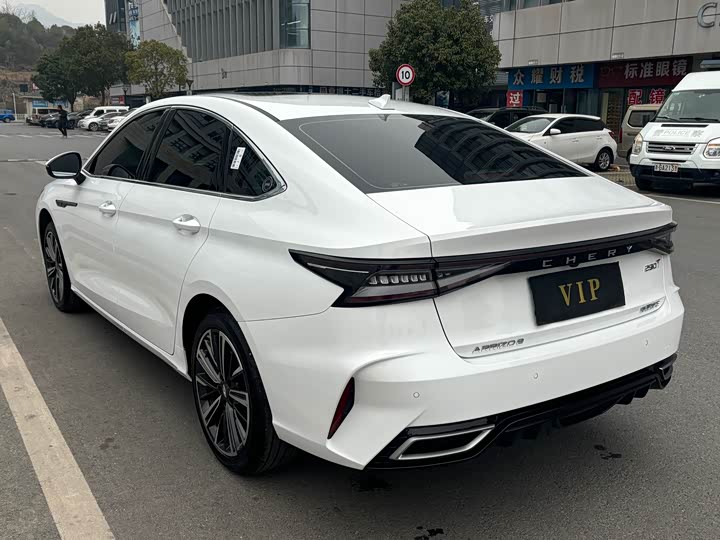 Фото 6 - Chery Arrizo 8