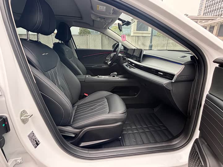 Фото 8 - Chery Arrizo 8