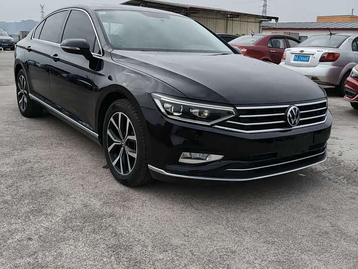 Фото 3 - Volkswagen Magotan